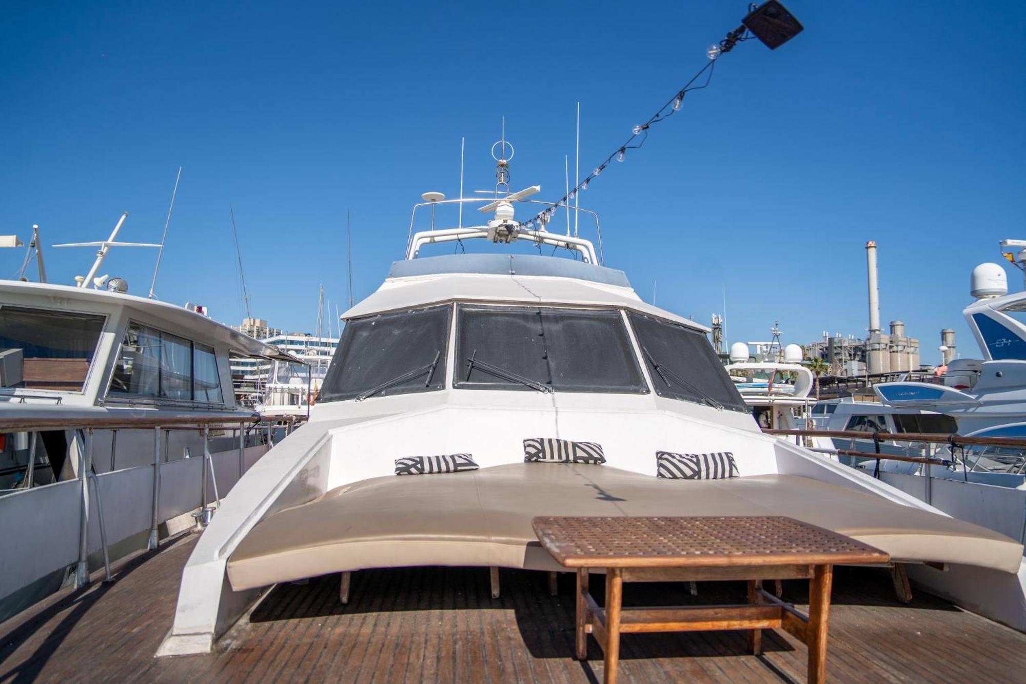 Boat Aloha Hotel Sant Adria de Besos Exterior photo